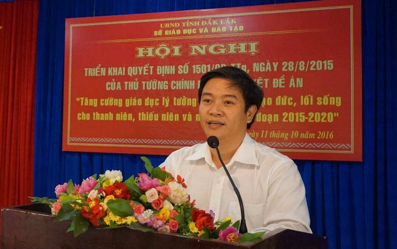 Ông Thái Văn Tài- Phó Giám đốc Sở GDĐT phát biểu khai mạc Hội nghị