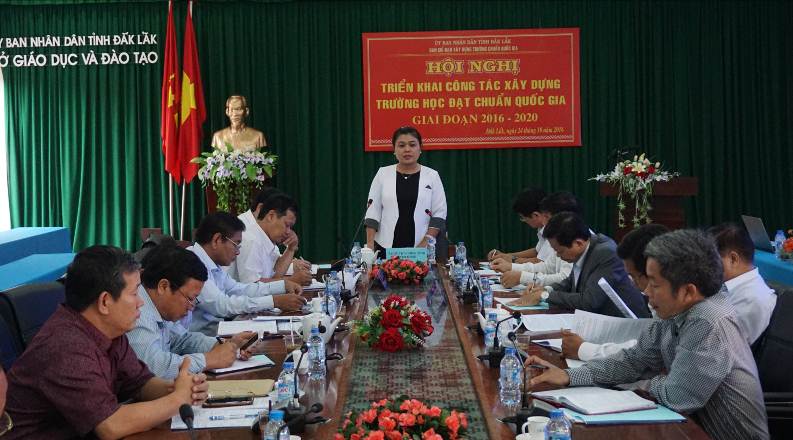 Bà HYim Kđoh- Phó Chủ tịch UBND tỉnh phát biểu chỉ đạo Hội nghị