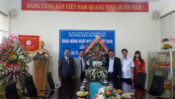 Đại diện Ban Chỉ đạo Tây Nguyên đến thăm và chúc mừng Sở GDĐT