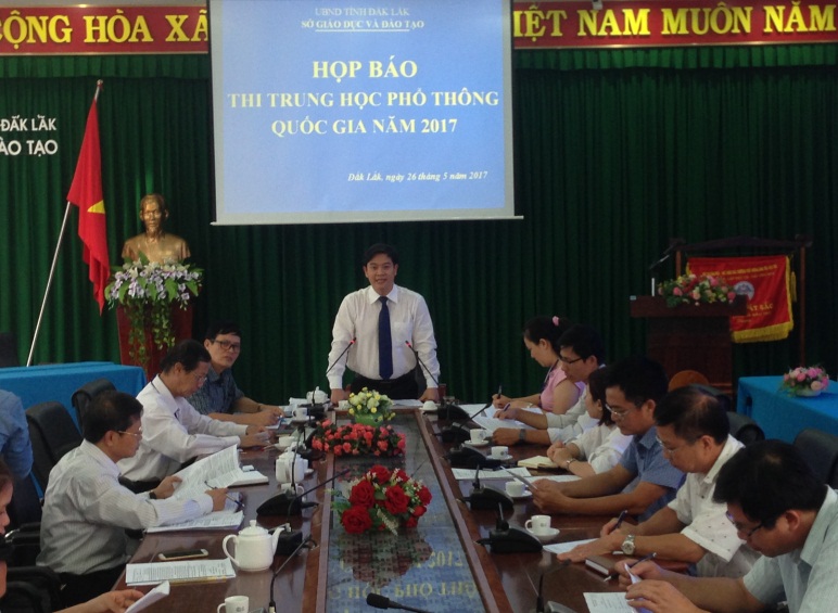 Toàn cảnh buổi họp báo