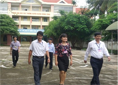 Ban Chỉ đạo thi kiểm tra công tác tổ chức thi tại Điểm thi Krông Bông