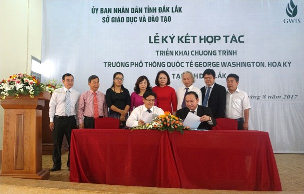 Toàn cảnh buổi ký kết thỏa thuận hợp tác