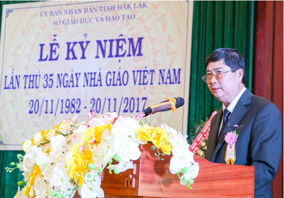 Ông Phạm Đăng Khoa – Giám đốc Sở ôn lại truyền thống ngày Nhà giáo Việt Nam